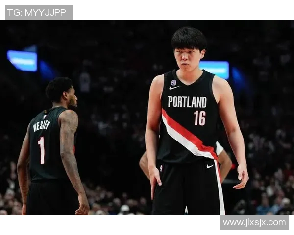 2014年NBA季后赛火箭与开拓者的经典对决回顾与精彩瞬间分析